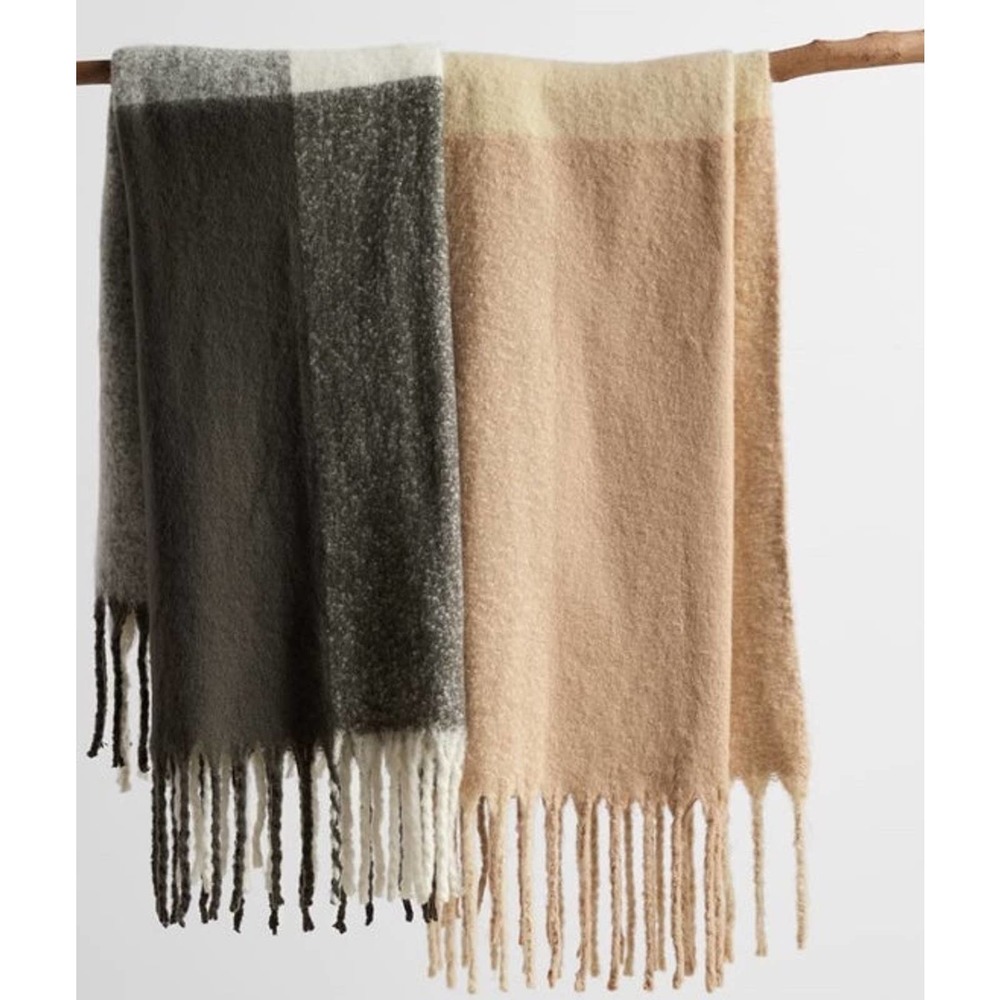 New! Pottery Barn Color Blocked Faux Mohair Throw 50x60” in Wheat